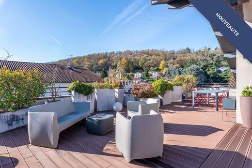 Apartment / Etagenwohnung in Brignais, Rhône