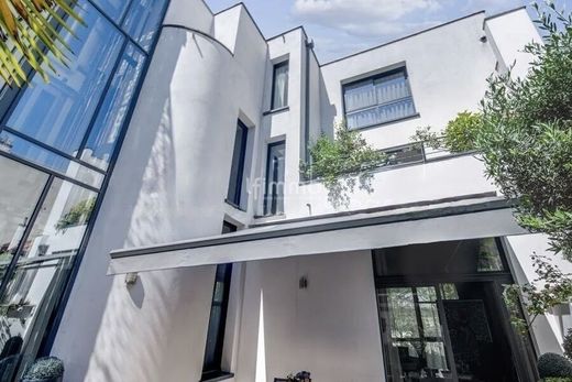 Villa a Vanves, Hauts-de-Seine