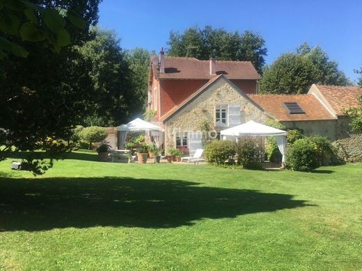 Luxe woning in Senlisse, Yvelines