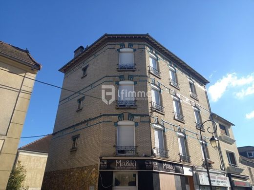 Luxury home in Les Mureaux, Yvelines