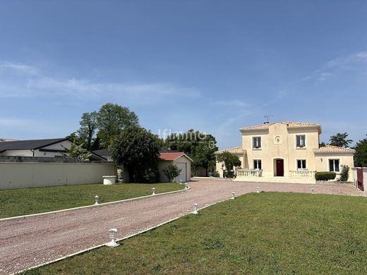Luxury home in Bordeaux, Gironde