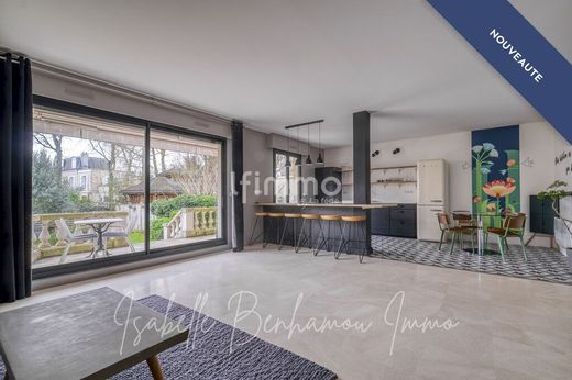 Nogent-sur-Marne, Val-de-Marneのアパートメント