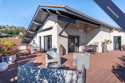 Apartment in Brignais, Rhône