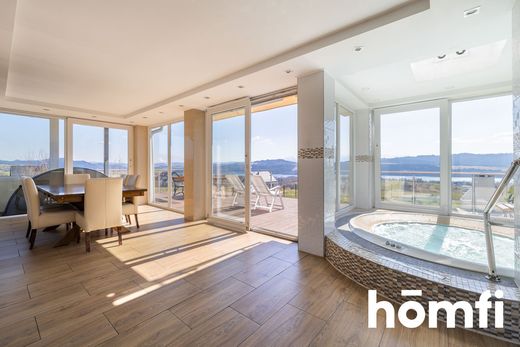 Luxury home for sale in Maniowy