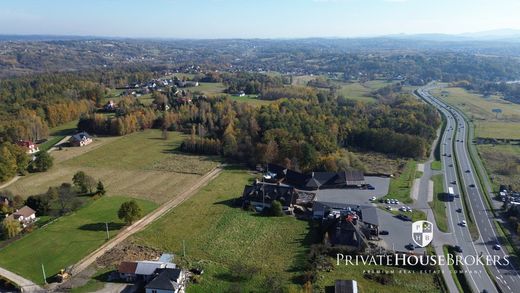 Krzyszkowice, Powiat myślenickiの土地