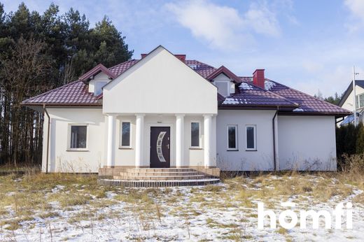 Luxus-Haus in Wierzbica, Powiat pińczowski