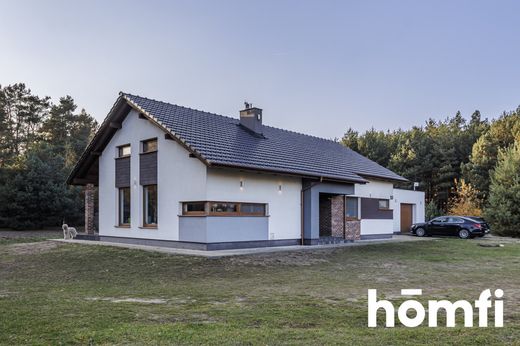 Luxury home in Huta Mazowszańska, Radom County