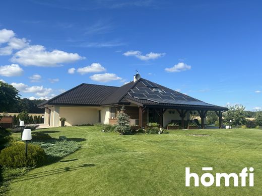 Luxury home in Zamek Bierzgłowski, Torun County