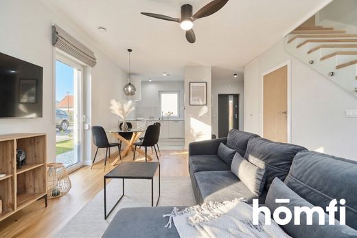 Luxury home in Tyniec nad Ślężą, Powiat wrocławski