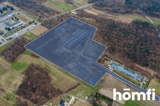 Grond in Wola Rzędzińska, Powiat tarnowski