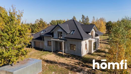 豪宅  Pomyków, Powiat przysuski