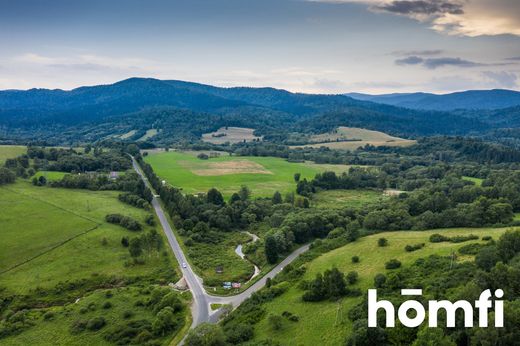 Smolnik, Powiat bieszczadzkiの土地