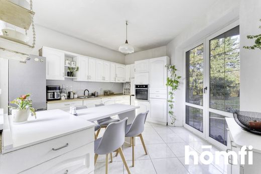 Luxe woning in Lubicz Dolny, Torun County