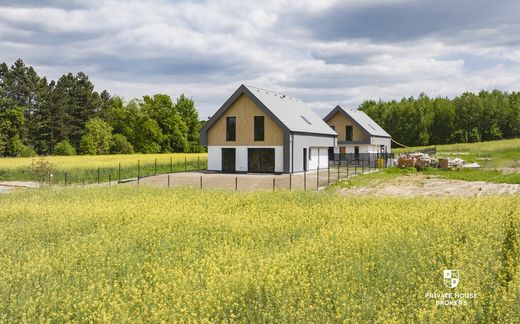 豪宅  Dąbrowa Tarnowska, Powiat dąbrowski