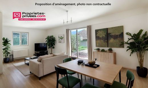 豪宅  La Balme-de-Sillingy, Haute-Savoie