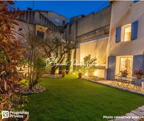 Villa - Saint-Saturnin-lès-Avignon, Vaucluse
