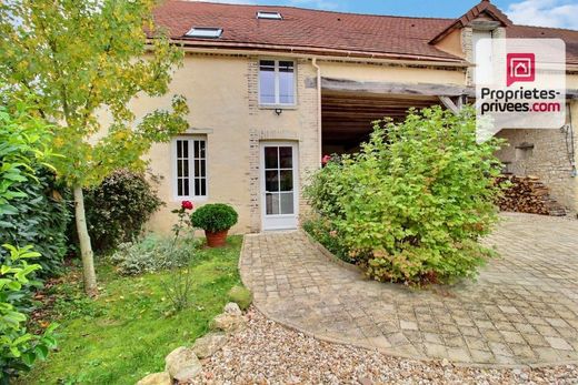 Luxury home in Villemandeur, Loiret