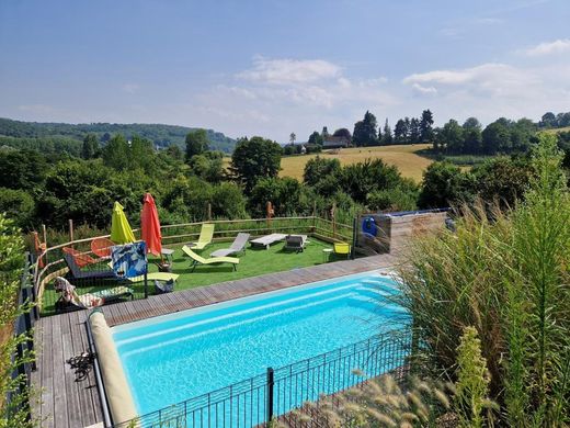 Maison de luxe à Caen, Calvados