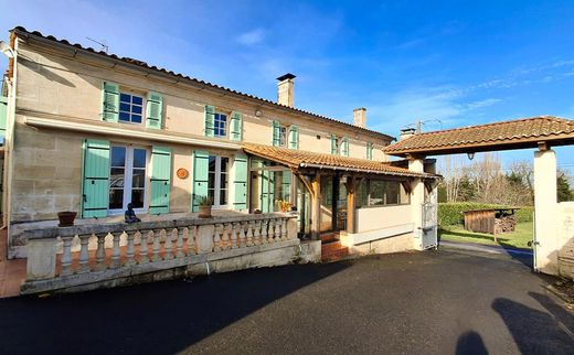 Luxe woning in Berson, Gironde