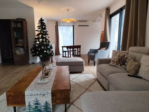 Luxus-Haus in Azur, Landes