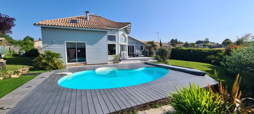 豪宅  Mouzillon, Loire-Atlantique