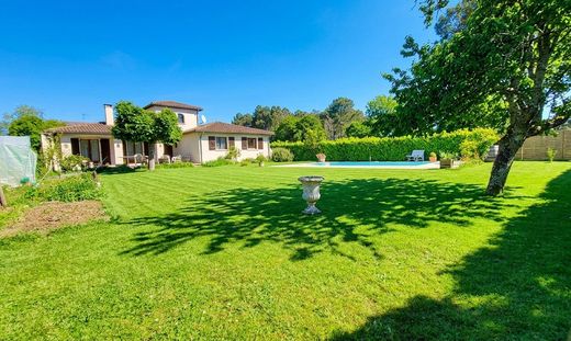 Luxury home in Le Taillan-Médoc, Gironde