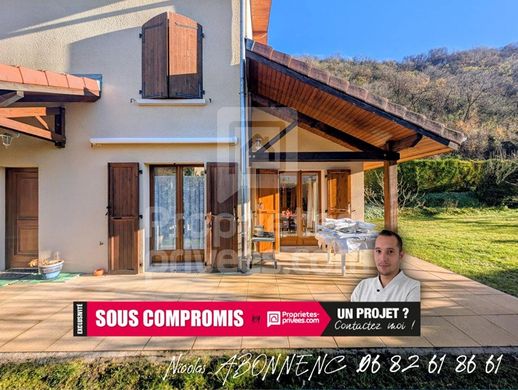 Luxury home in Varces-Allières-et-Risset, Isère