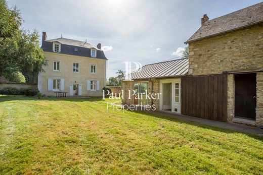 Luxury home in Houlbec-Cocherel, Eure
