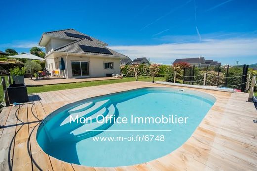 Villa in La Balme-de-Sillingy, Haute-Savoie