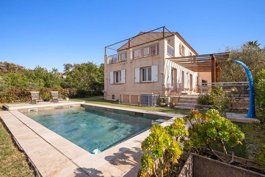 Casa di lusso a Cogolin, Var