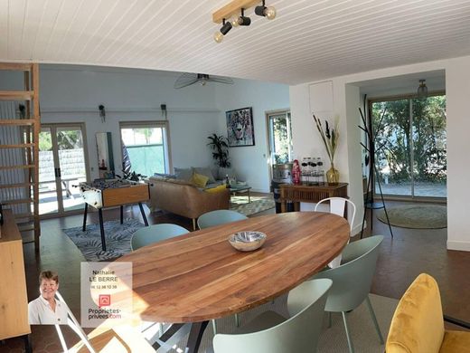 Casa di lusso a Saint-Brevin-les-Pins, Loira Atlantica