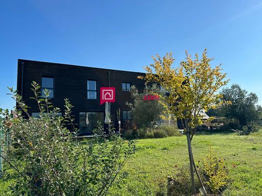 Luxus-Haus in Chinon, Indre-et-Loire