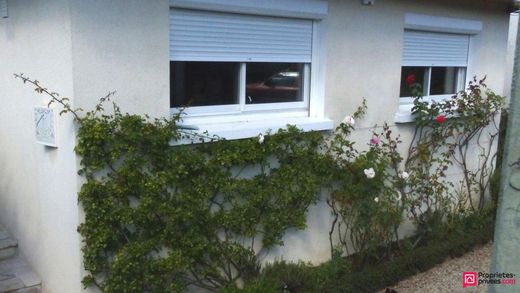 Luxury home in Saint-Rémy-lès-Chevreuse, Yvelines