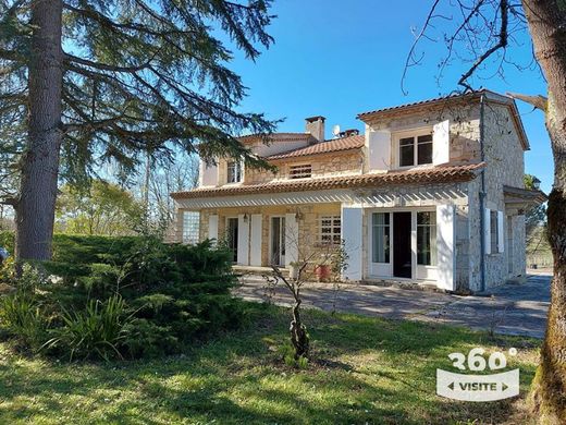 Luxe woning in Foulayronnes, Lot-et-Garonne