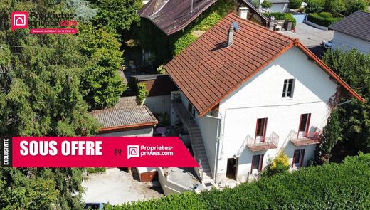 Casa de lujo en Aix-les-Bains, Saboya