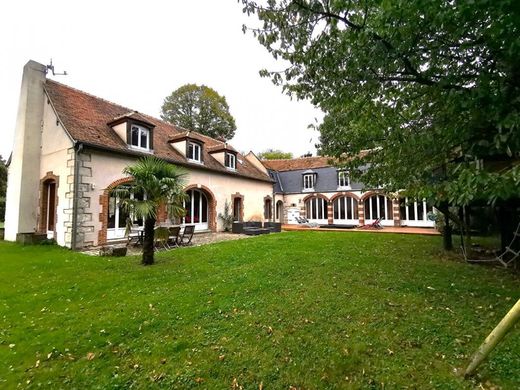 Villa in Chartres, Eure-et-Loir