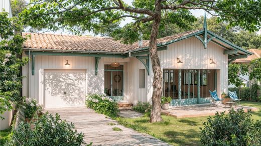 ‏בתי יוקרה ב  Lanton, Gironde