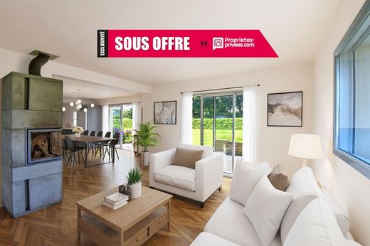 Saint-Quay-Perros, Côtes-d'Armorの高級住宅
