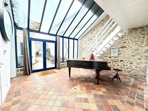 Элитный дом, Linas, Essonne