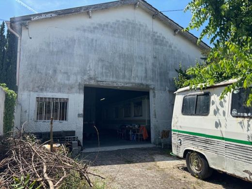 Rural or Farmhouse in Le Bouscat, Gironde