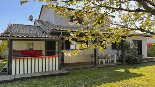 빌라 / Lège-Cap-Ferret, Gironde