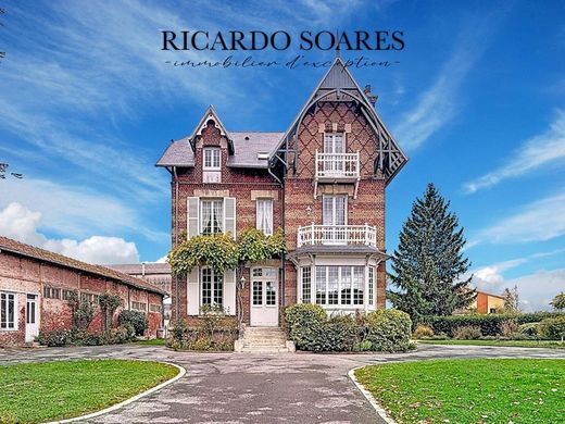 Villa in Pont-Sainte-Maxence, Oise