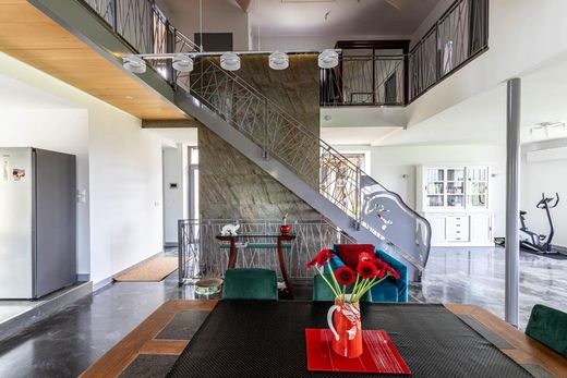 Chimilin, Isèreの高級住宅