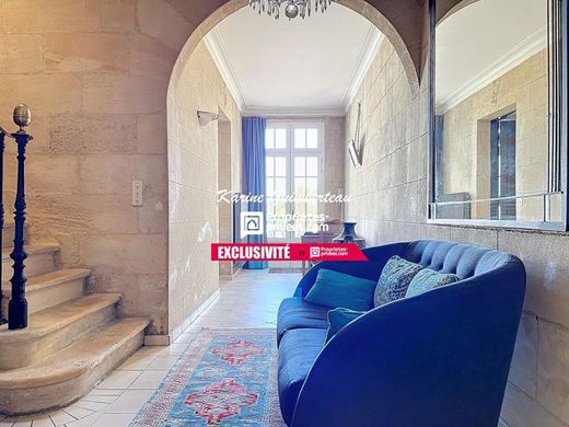 Maison de luxe à Saint-Médard-de-Guizières, Gironde