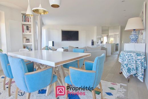 Apartment in Boulogne-Billancourt, Hauts-de-Seine