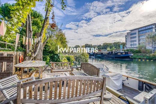 Luxury home in Issy-les-Moulineaux, Hauts-de-Seine