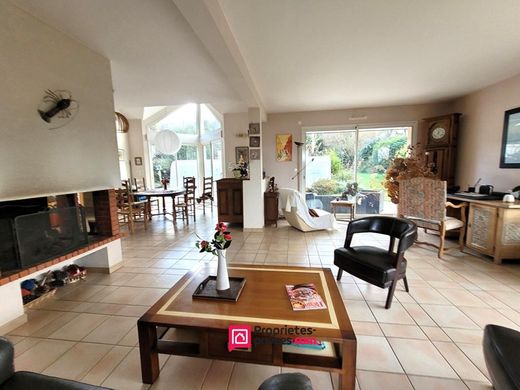 Casa de lujo en Quimper, Finisterre