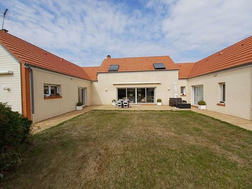 Casa de lujo en Le Ménil-Bérard, Orne