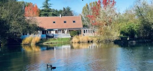 Luxury home in Sully-sur-Loire, Loiret