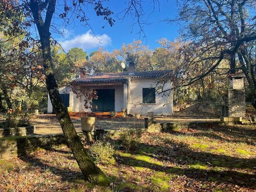 Saint-Saturnin-lès-Apt, Vaucluseの高級住宅
